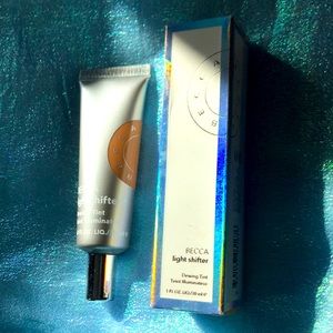3/$50 BECCA Light Shifter Dewing Tint in Shade Cloud Nine 4.5
